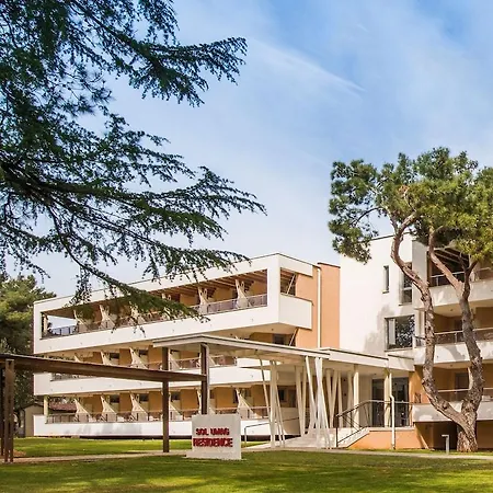 Plava Laguna Hotel 4*