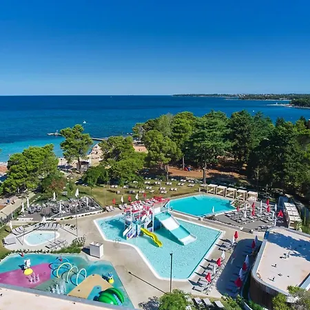 Plava Laguna 4*