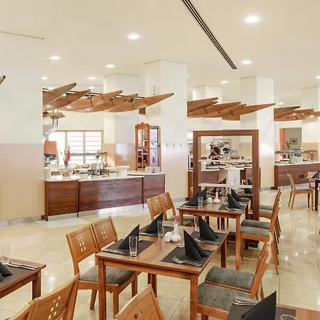 Plava Laguna 4*