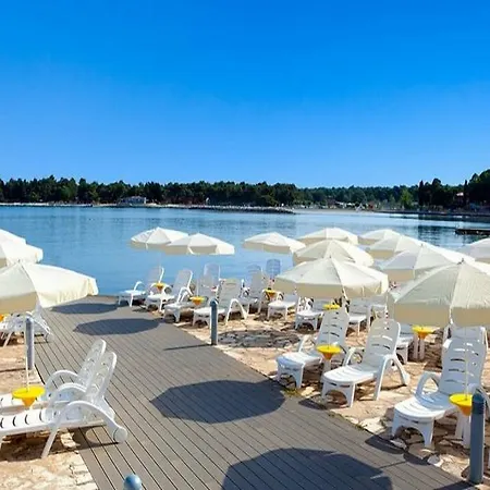Hotel Plava Laguna 4*