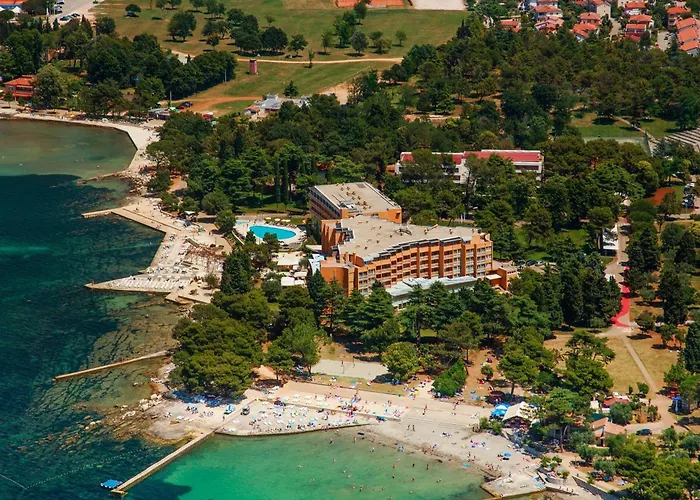 Plava Laguna 4*
