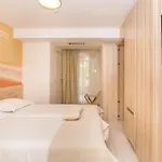 Plava Laguna 4* אומאג