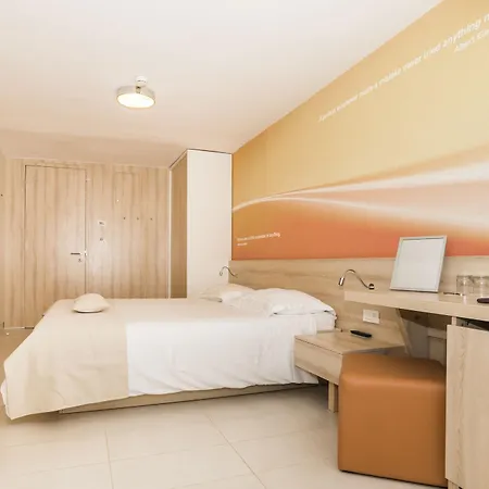 Plava Laguna Hotel