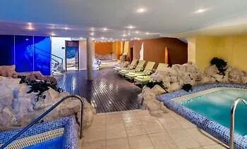 Plava Laguna Hotell 4*