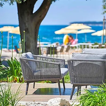 Hotell Plava Laguna 4*