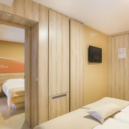 Plava Laguna Hotel