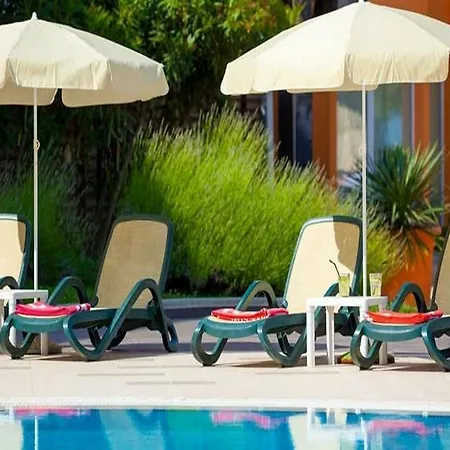 Plava Laguna Ξενοδοχείο 4*