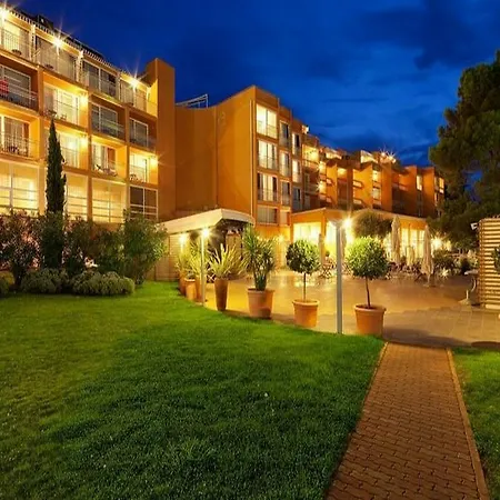 Plava Laguna 4*