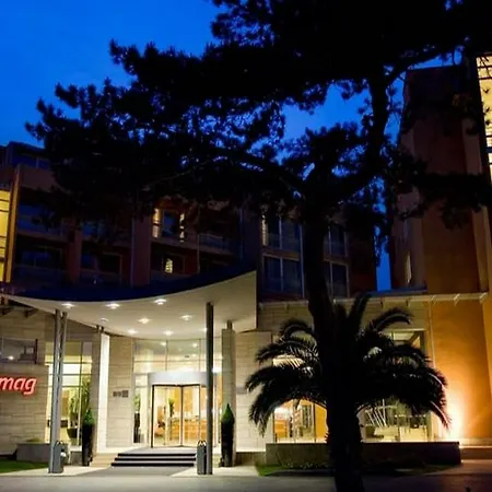 Plava Laguna 4*