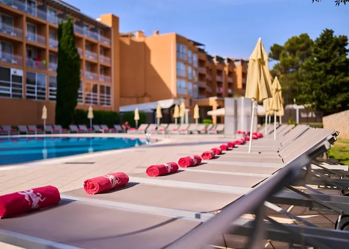 Plava Laguna Отель Умаг