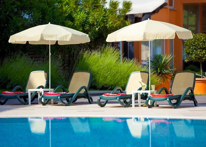 Plava Laguna Отель